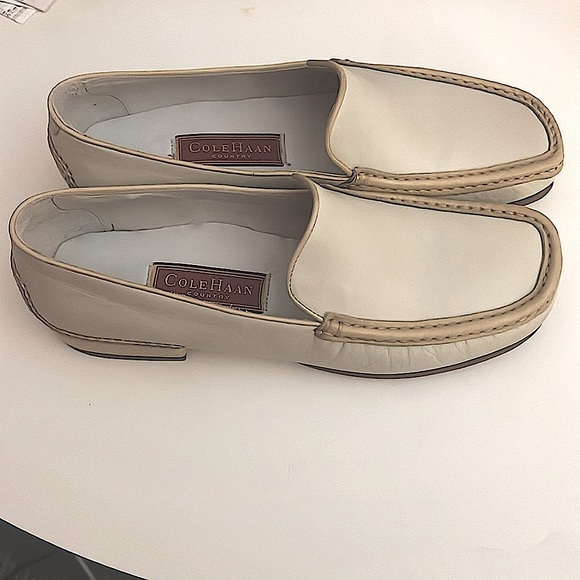 Cole Haan Shoes - Cole Haan leather cream loafer / moccasin Sz 9